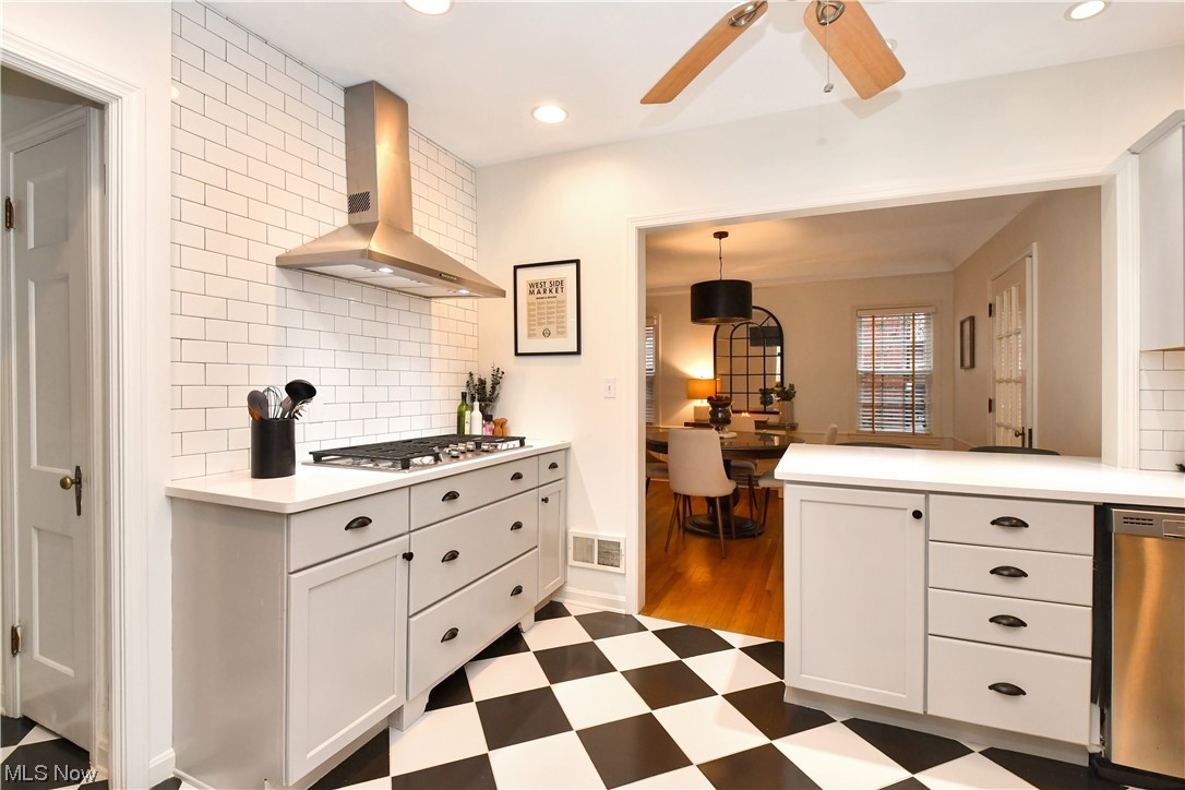 3757 Hillbrook Road Cleveland, OH 44118 - Photo 12 of 34 Gallery Image 12