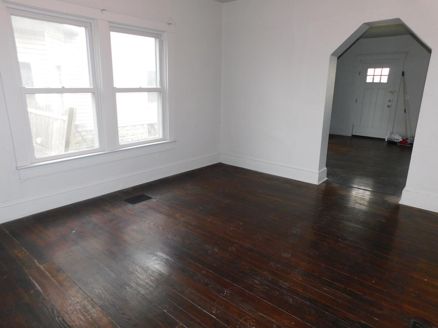 305 West Grand Avenue Springfield, OH 45506 - Photo 6 of 13 IMG_6225