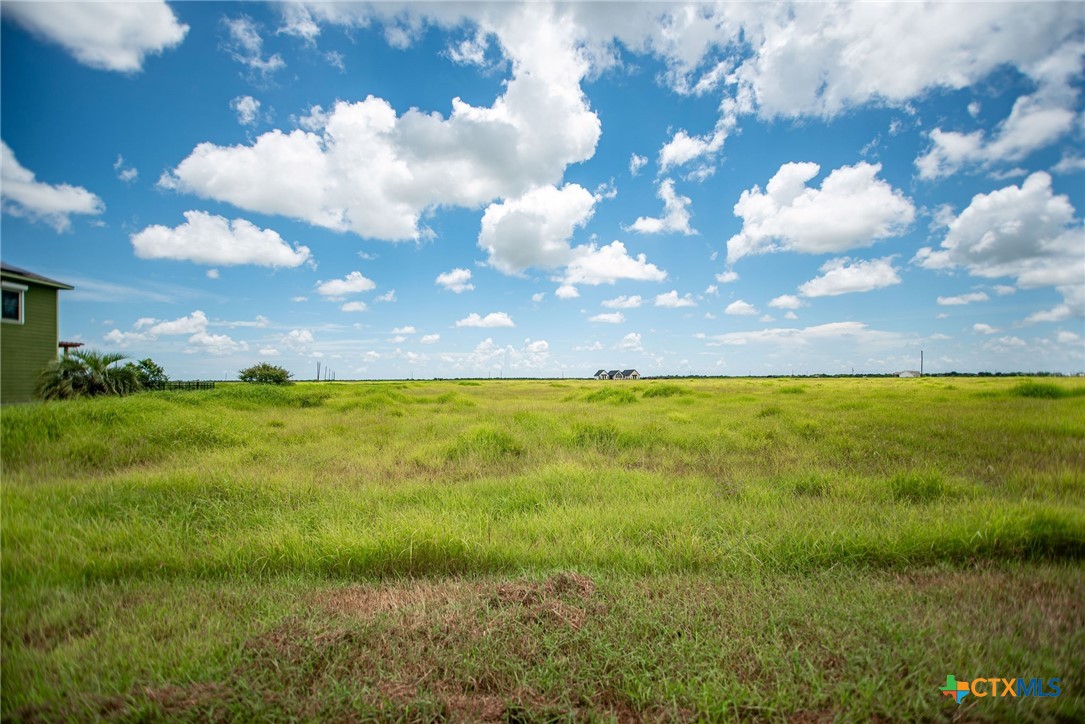 117 Sunset Way Port Lavaca, TX 77979 - Photo 3 of 12
