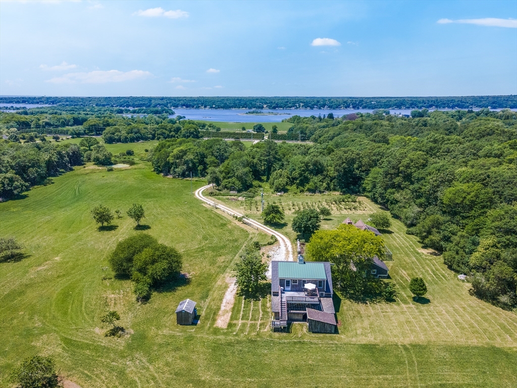 442 Horseneck Road Westport, MA 02790 - Photo 35 of 38