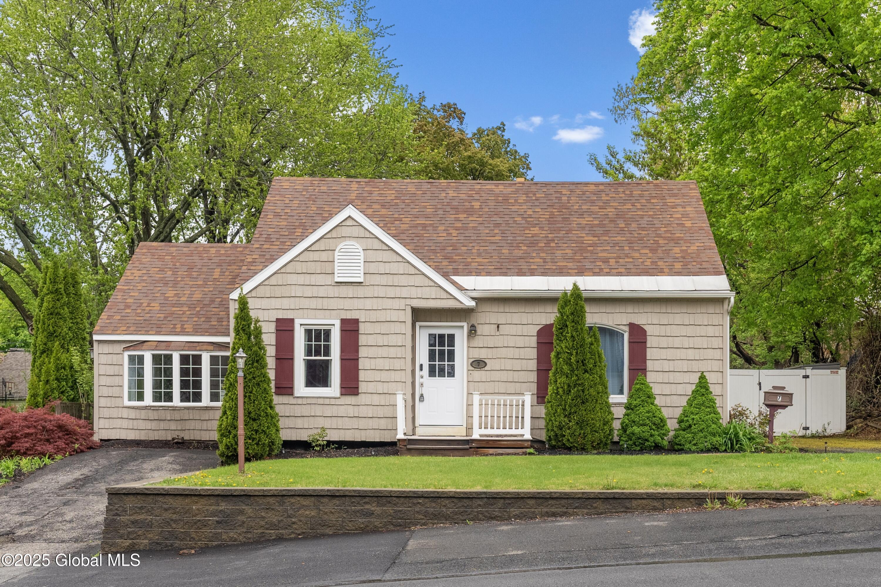 7 Glennon Road Colonie, NY 12110 - Photo 34 of 35 zzzzzzzzzzzzzzzzzzz