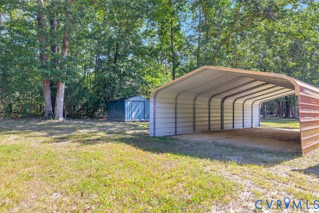 10200 Graves Road Petersburg, VA 23803 - Photo 34 of 45 carport