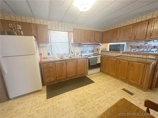 $190,000 | 796 Southeast 1051 Road, Deepwater, MO 64740