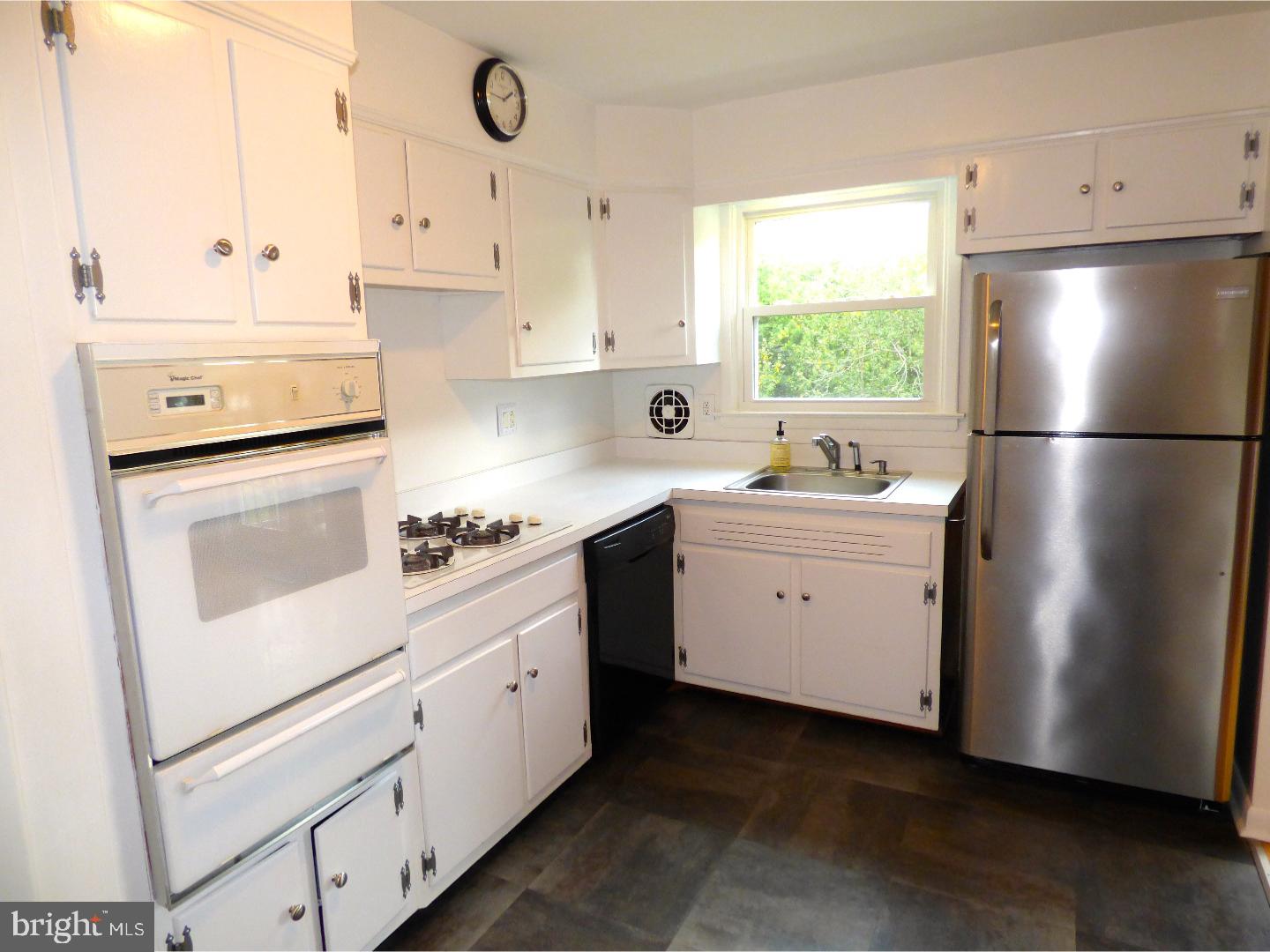306 Bailey Road Bryn Mawr, PA 19010 - Photo 8 of 25 Kitchen
