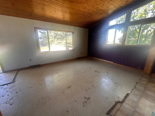 $70,000 | 28 Cypress Boulevard, Babbitt, MN 55706