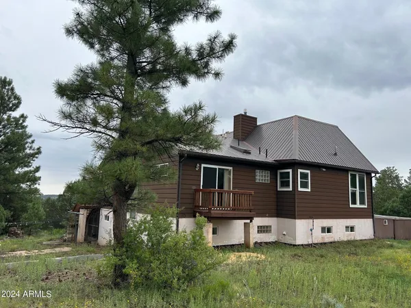 $599,000 | 1467 County Road 3140, Vernon, AZ 85940