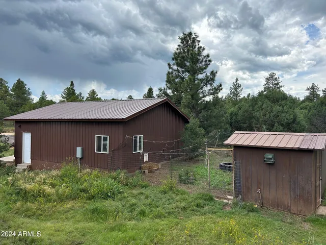 $599,000 | 1467 County Road 3140, Vernon, AZ 85940