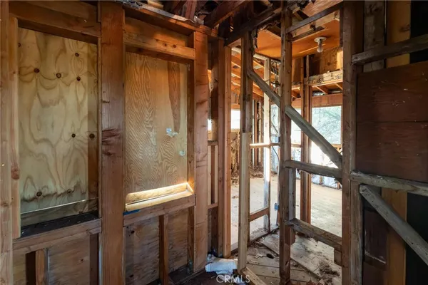 a view of a hallway with a entryway