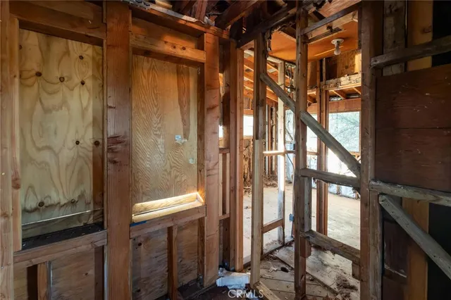 a view of a hallway with a entryway