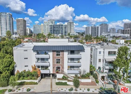 $999,000 | 10725 Ohio Avenue, Unit 2, Los Angeles, CA 90024