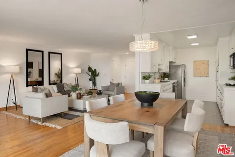 $999,000 | 10725 Ohio Avenue, Unit 2, Los Angeles, CA 90024