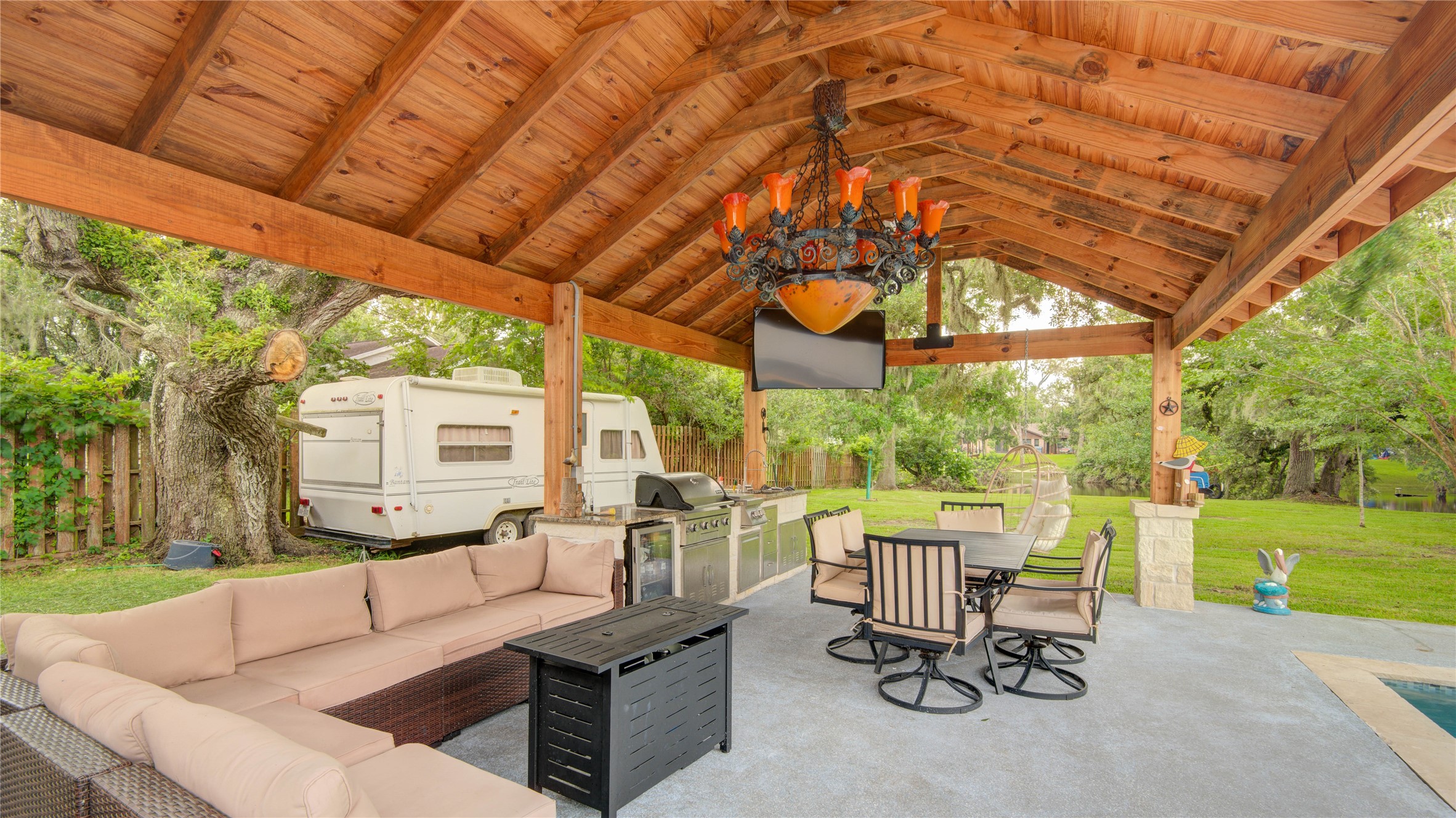 623 County Road 687 Angleton, TX 77515 - Photo 36 of 39