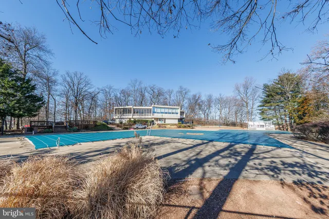 $469,900 | 982 Holborn Court, Sterling, VA 20164