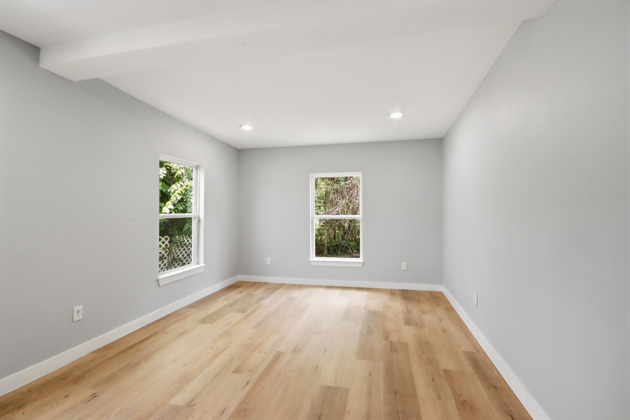 10430 Wiggins Street Houston, TX 77029 - Photo 20 of 27 Secondary Bedroom view #2
