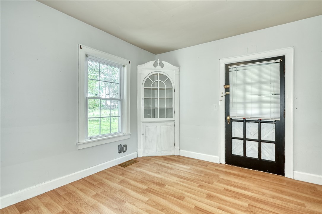 362 Embury Road Penfield, NY 14625 - Photo 12 of 44 DINING ROOM