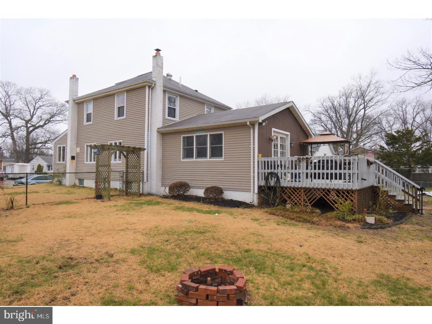 321 Chestnut Street Delran, NJ 08075 - Photo 2 of 24 Exterior Side
