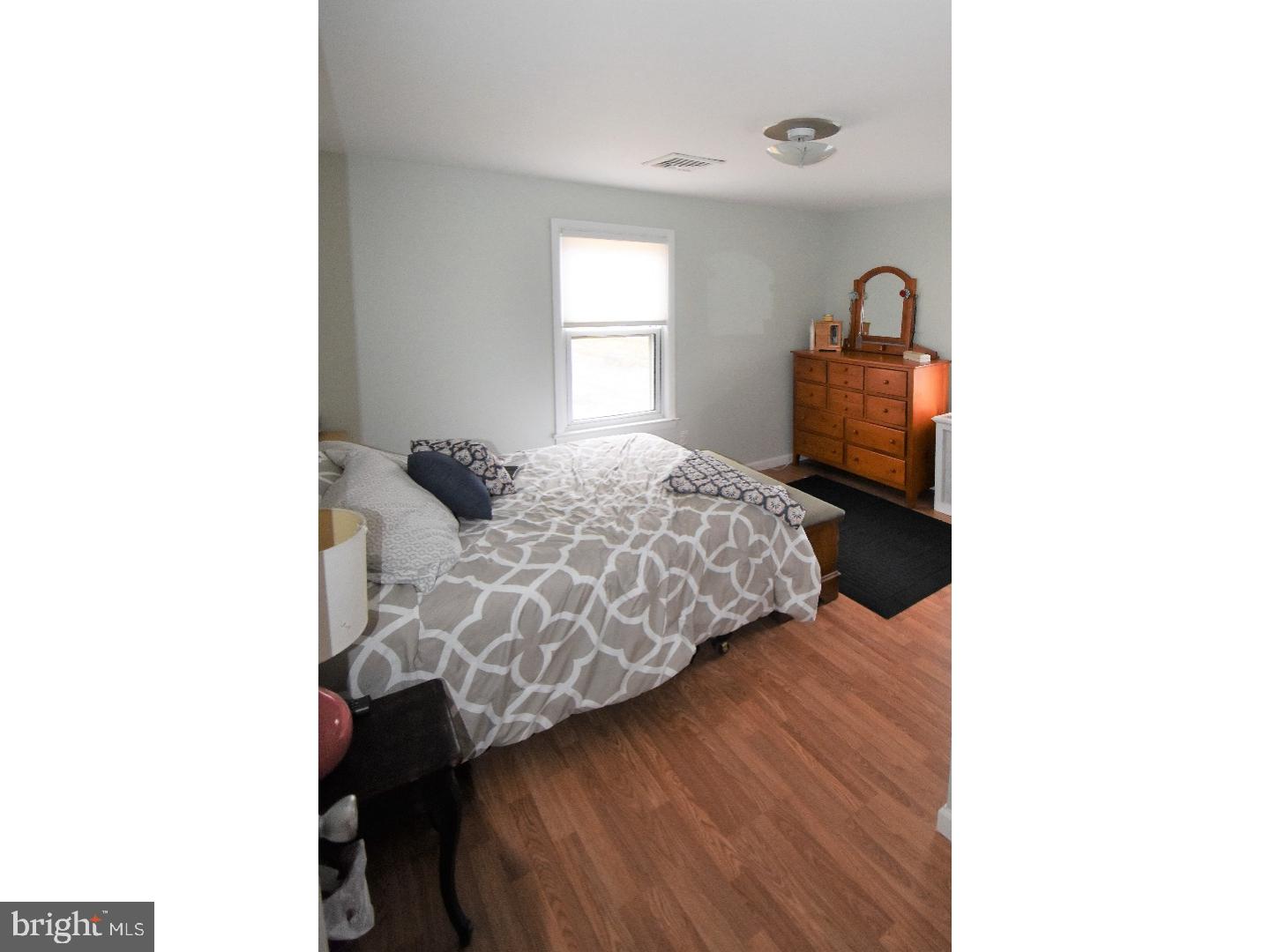 321 Chestnut Street Delran, NJ 08075 - Photo 15 of 24 Bedroom - Main