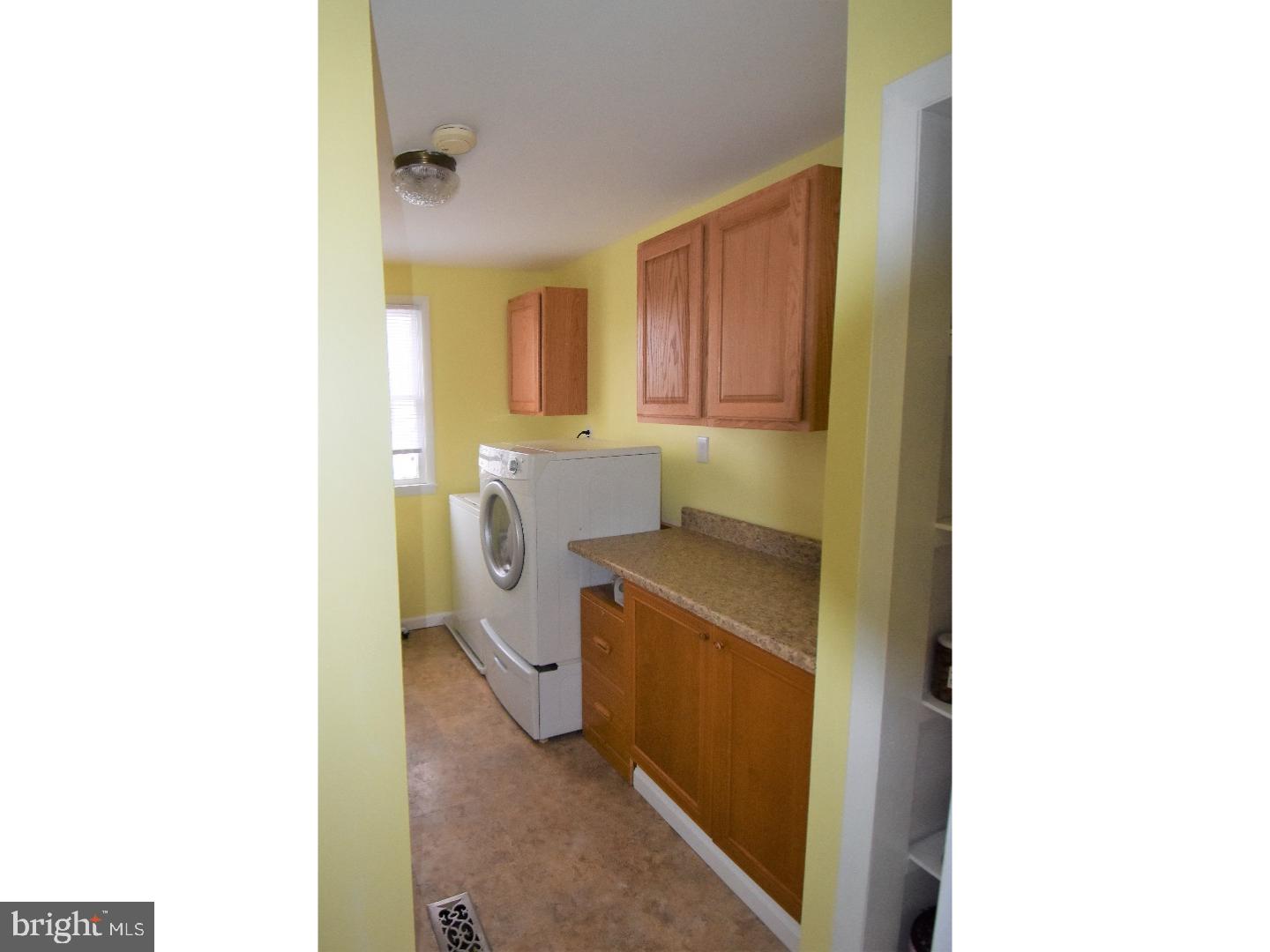 321 Chestnut Street Delran, NJ 08075 - Photo 24 of 24 Laundry Room