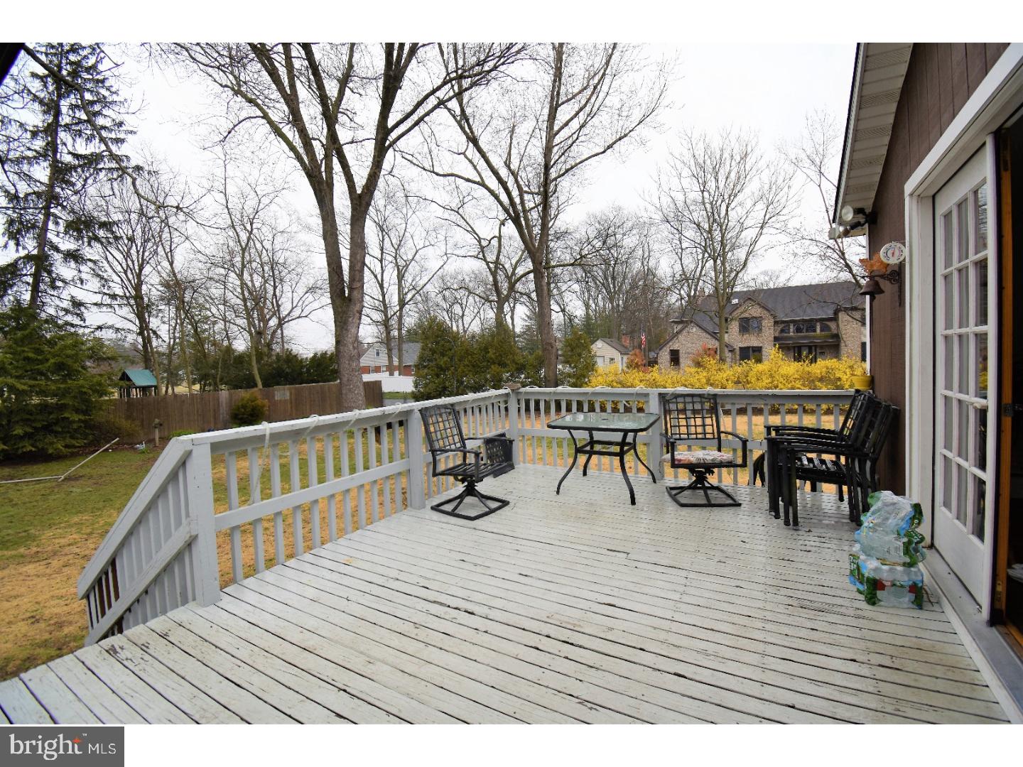 321 Chestnut Street Delran, NJ 08075 - Photo 5 of 24 Deck