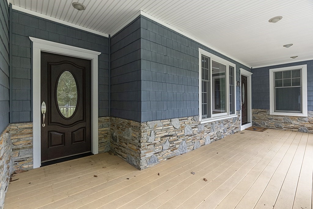 259 Holland Road Sturbridge, MA 01518 - Photo 3 of 38