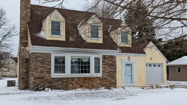 $154,900 | 617 12th Avenue, Clarkfield, MN 56223