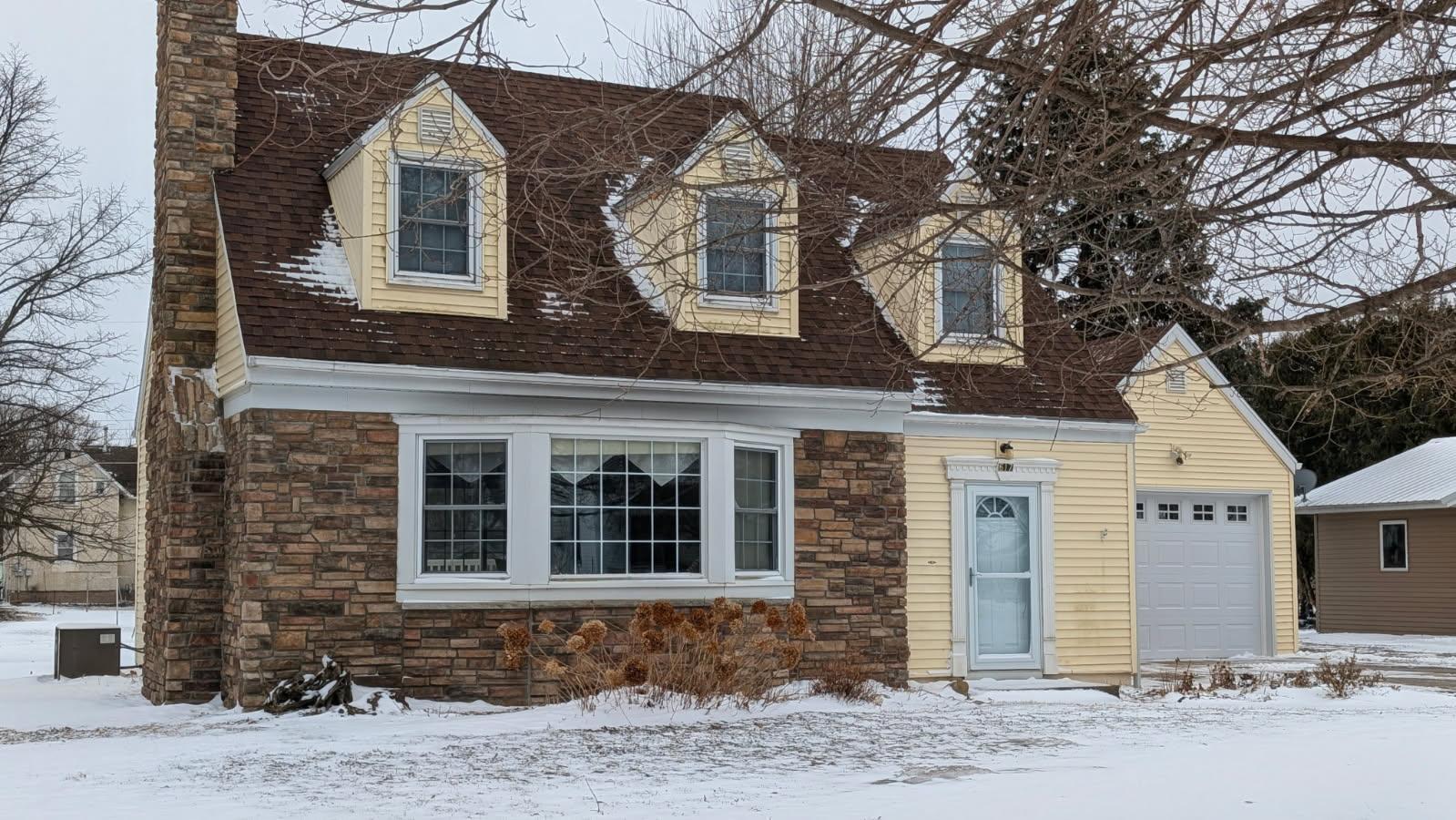 617 12th Avenue Clarkfield, MN 56223 - Photo 1 of 43