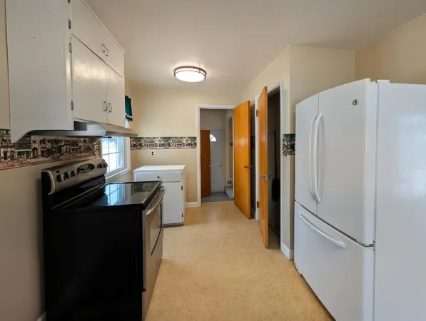 $144,900 | 617 12th Avenue, Clarkfield, MN 56223