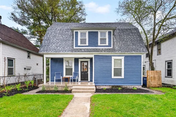 $295,000 | 842 Hall Street Southeast, Grand Rapids, MI 49507
