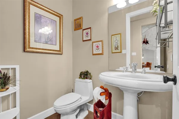 $750,000 | 21405 Whispering Pines, Humble, TX 77338
