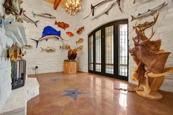 $750,000 | 21405 Whispering Pines, Humble, TX 77338