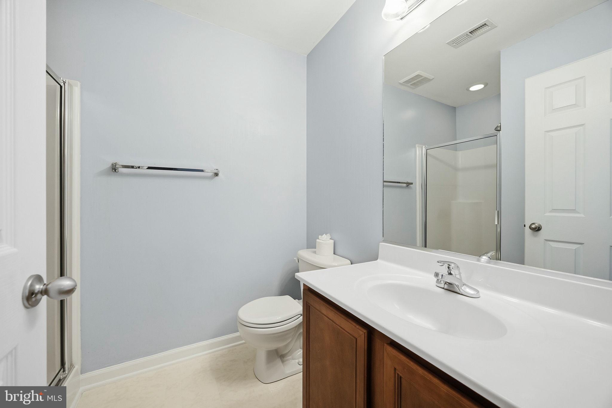 3 Gallery Road Stafford, VA 22554 - Photo 40 of 72 Upper middle bedroom ensuite bathroom