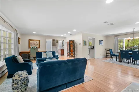 $2,048,000 | 5 Fox Lane, Locust Valley, NY 11560