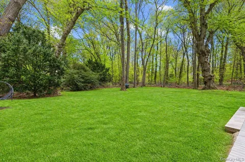 $2,048,000 | 5 Fox Lane, Locust Valley, NY 11560