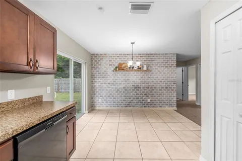 $235,000 | 14422 Southeast 27th Court, Summerfield, FL 34491