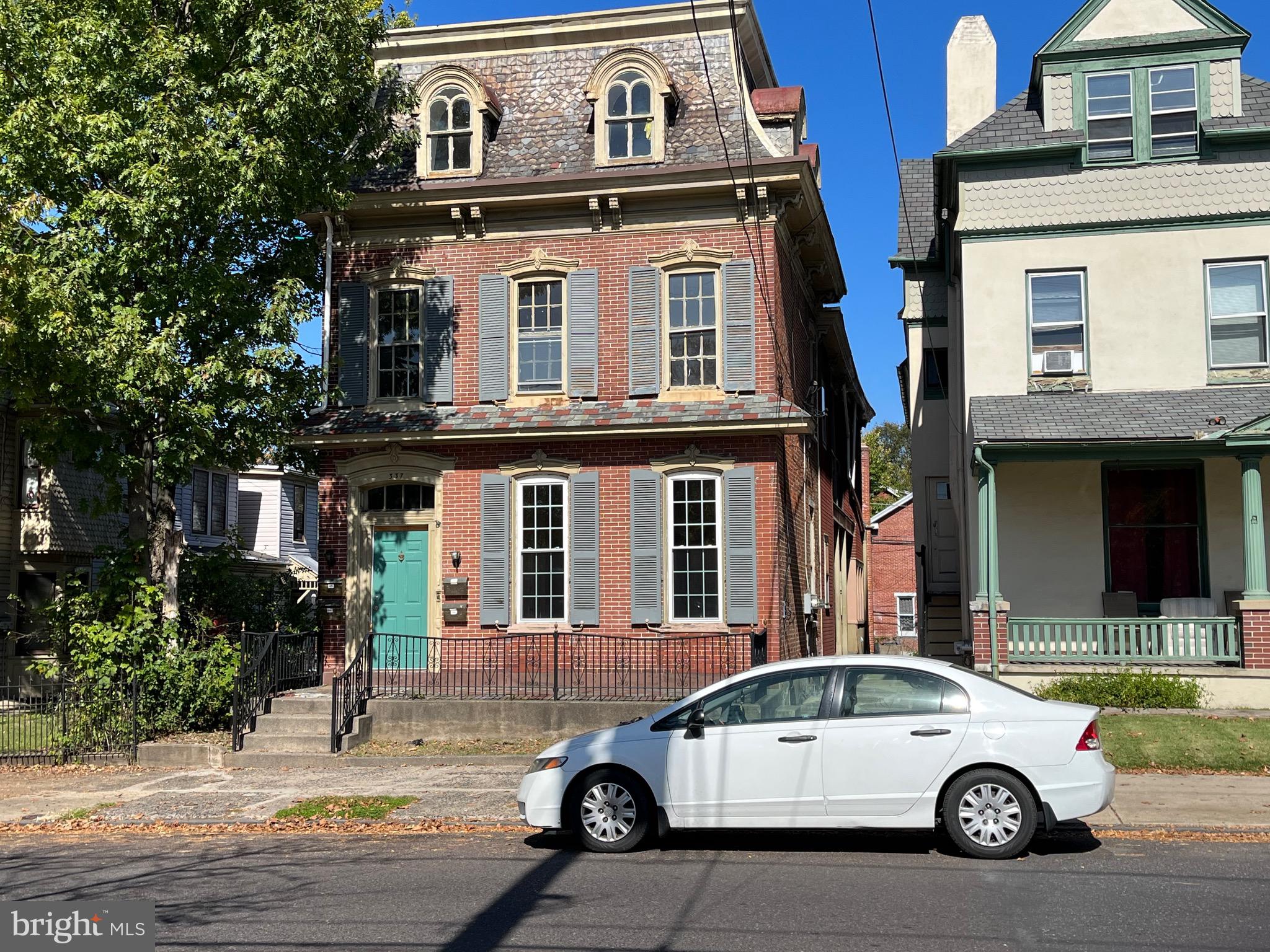 337 King Street Pottstown, PA 19464 - Photo 2 of 10