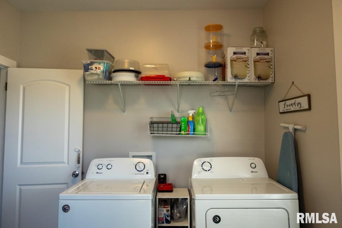 3415 Rockingham Road Davenport, IA 52802 - Photo 11 of 49 Gallery Image 11