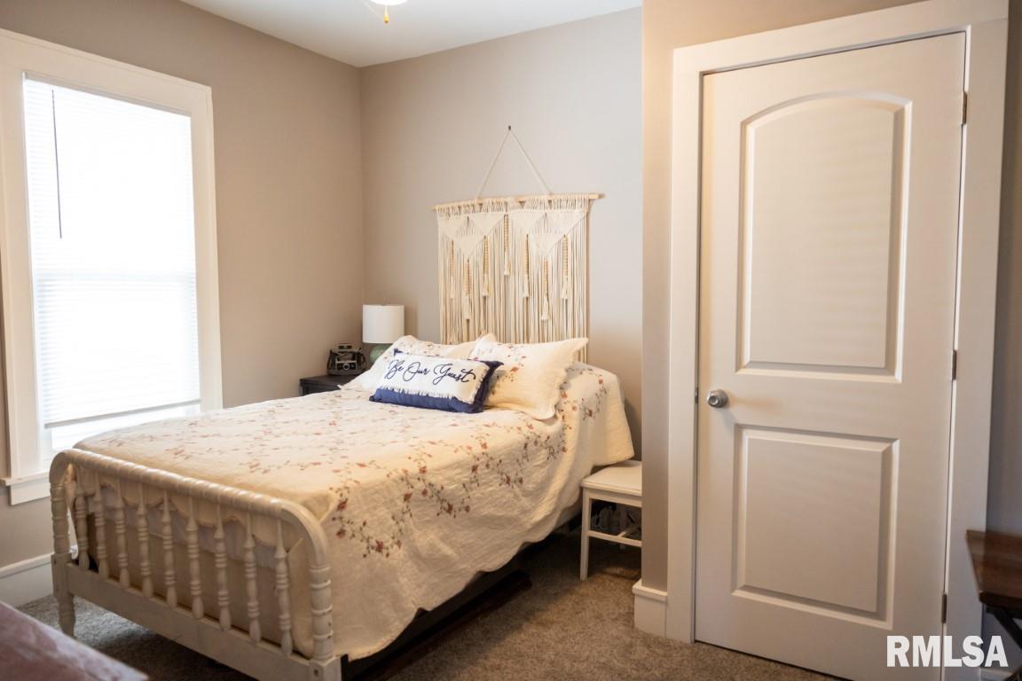 3415 Rockingham Road Davenport, IA 52802 - Photo 14 of 49 Gallery Image 14