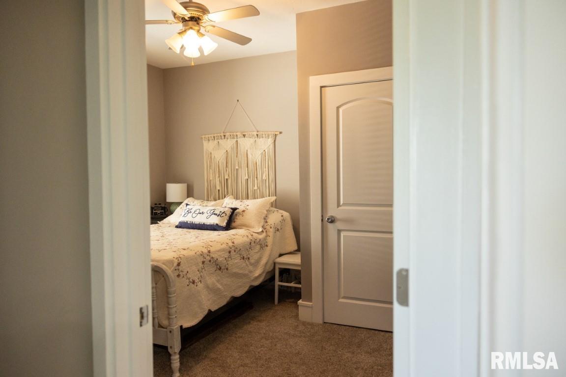 3415 Rockingham Road Davenport, IA 52802 - Photo 17 of 49 Gallery Image 17