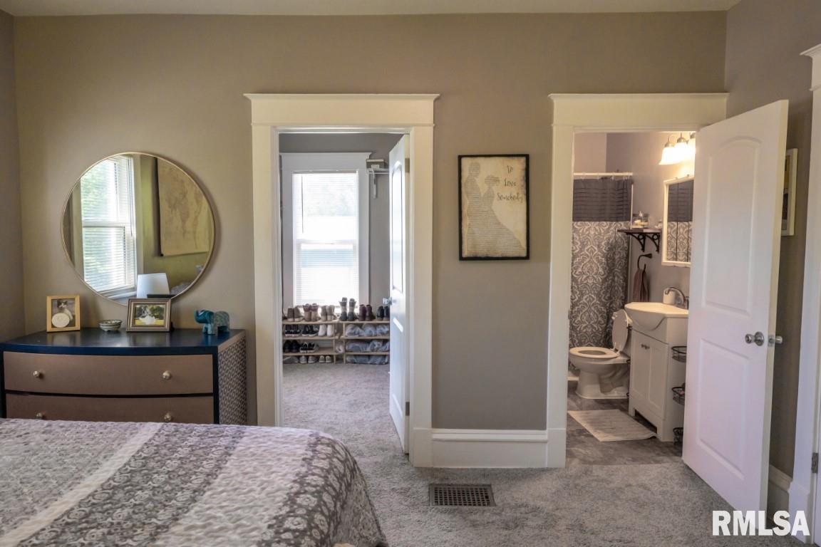 3415 Rockingham Road Davenport, IA 52802 - Photo 31 of 49 Gallery Image 31