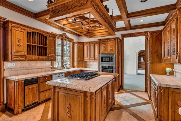 $3,750,000 | 1100 Glen Oaks Drive, Hamptonville, NC 27020