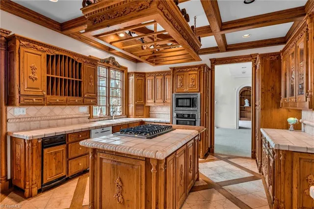 $3,750,000 | 1100 Glen Oaks Drive, Hamptonville, NC 27020