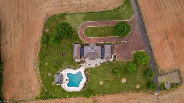 $3,750,000 | 1100 Glen Oaks Drive, Hamptonville, NC 27020