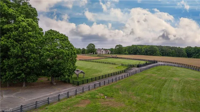 $3,750,000 | 1100 Glen Oaks Drive, Hamptonville, NC 27020