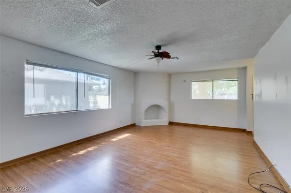 $1,475 | 427 South Tonopah Drive, Las Vegas, NV 89106