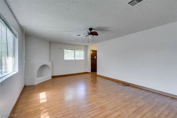 $1,475 | 427 South Tonopah Drive, Las Vegas, NV 89106