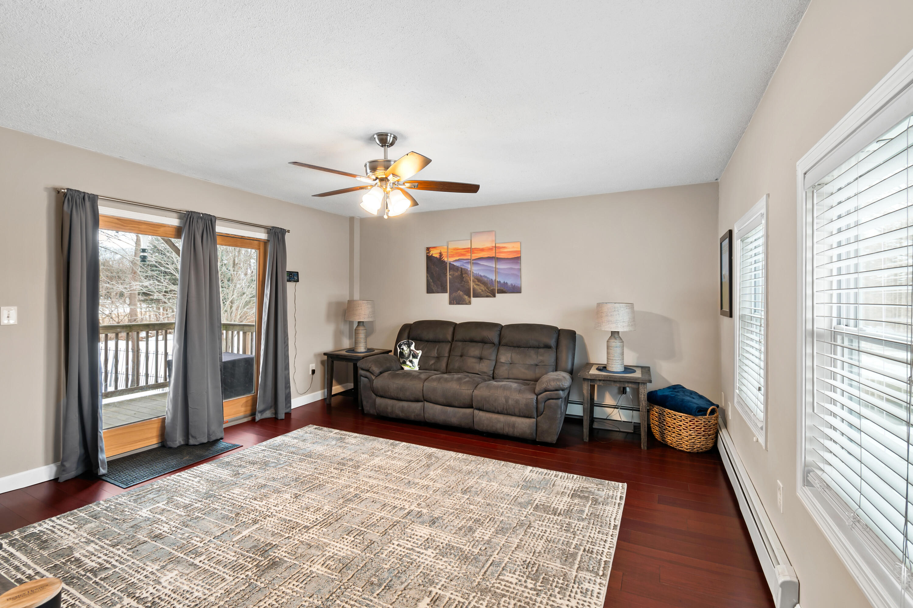 659 Pleasant Street Lewiston, ME 04240 - Photo 9 of 33 659 Pleasant St Unit 1 (12)