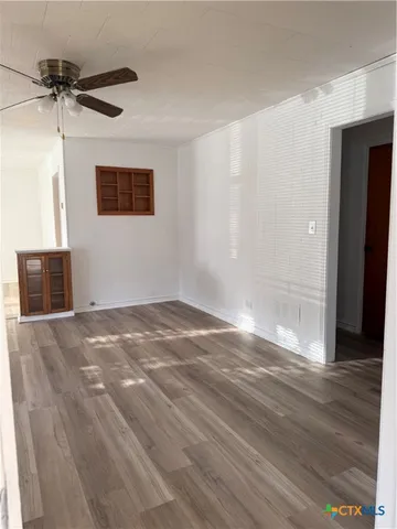 $1,650 | 1321 North Avenue I Avenue, Shiner, TX 77984