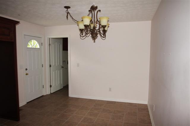 392 Old Bushy Branch Road Manchester, TN 37355 - Photo 5 of 10 Gallery Image 5