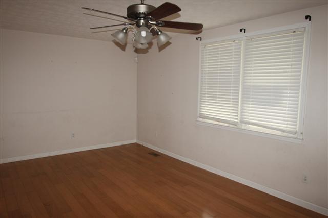392 Old Bushy Branch Road Manchester, TN 37355 - Photo 6 of 10 Gallery Image 6