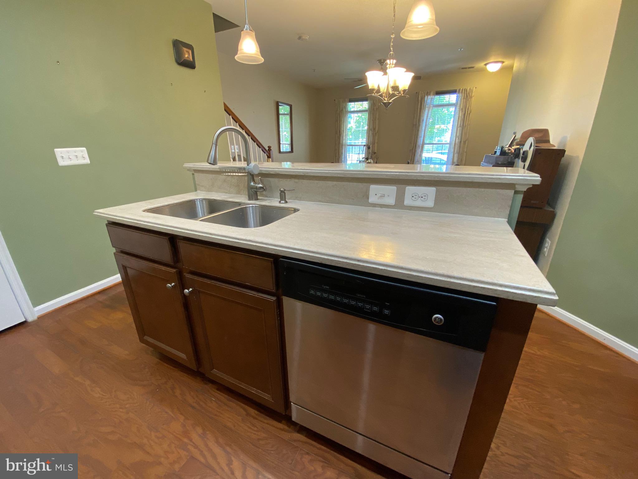 9461 Stonewall Road Manassas, VA 20110 - Photo 4 of 13